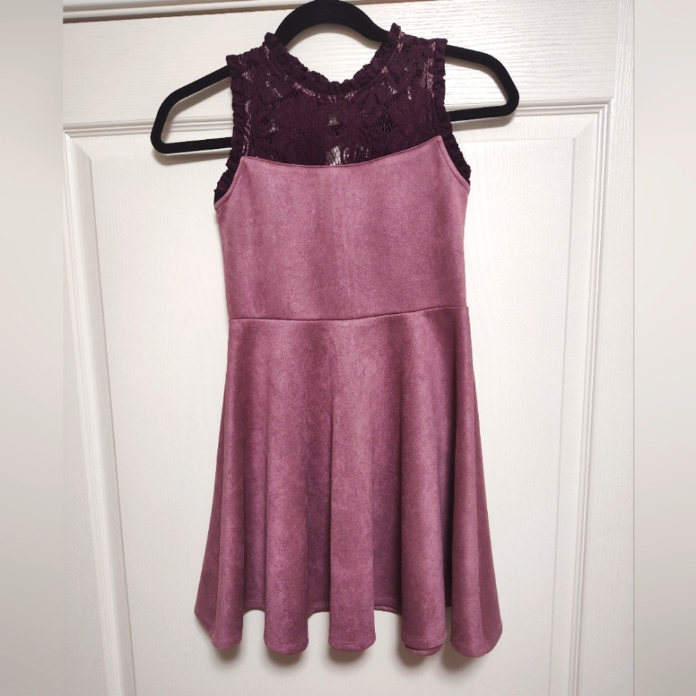 Beautiful Purple Ava & Yelly Girls Lace and Faux Suede Dress Sz.  10